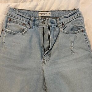 A&F 90’s Straight Jeans